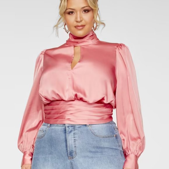 Kauri Satin Keyhole Detail Blouse × 1 - Picture 1 of 5